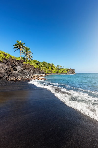 Honokalani black sand beach